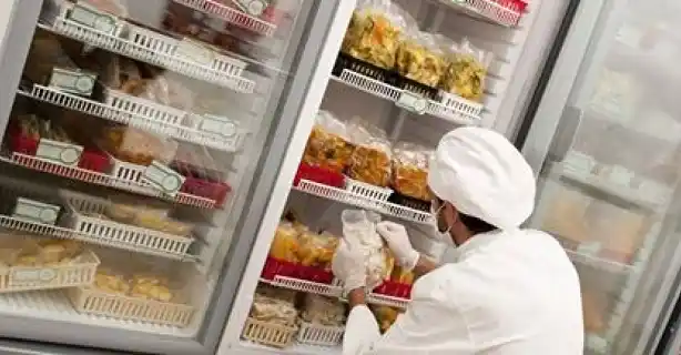 Continúan realizando controles en comercios alimenticios