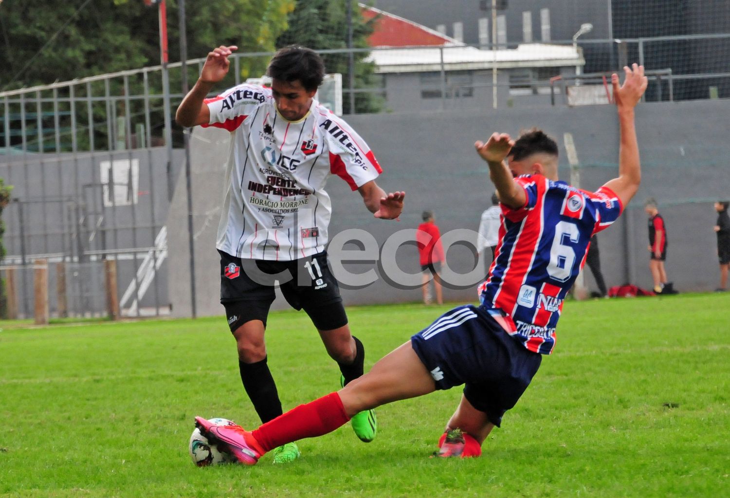 Ferro evitó la derrota ante un Independiente muy superior