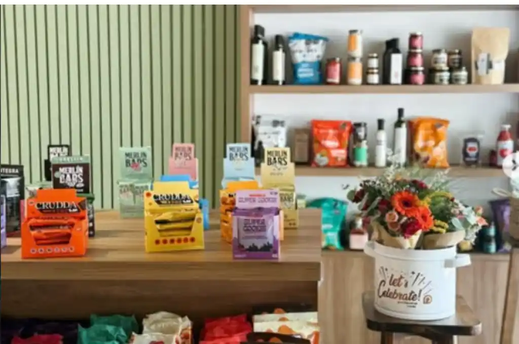 "Toldito" uno de los emprendimientos visitados por el intendente.