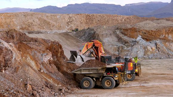 La actividad económica se contrajo un 1,8 % en 2024, por debajo de lo previsto por los analistas