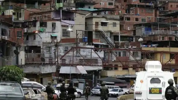 ¡ESTÁ EN TODO! EL COQUI USA DRONES para vigilar sus dominios desde la Cota 905 (+Video)