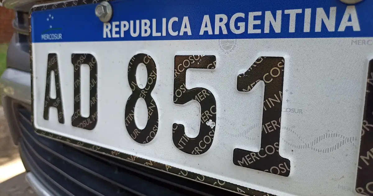 Cómo identificar el año de un vehículo a través de su patente