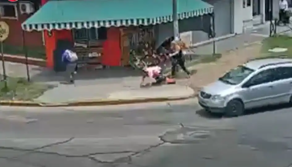 San Miguel: Robaron a una mujer en una salidera bancaria y quisieron escapar pero los detuvieron