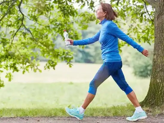 Caminar cinco minutos más al día reduce el riesgo de muerte un 10%