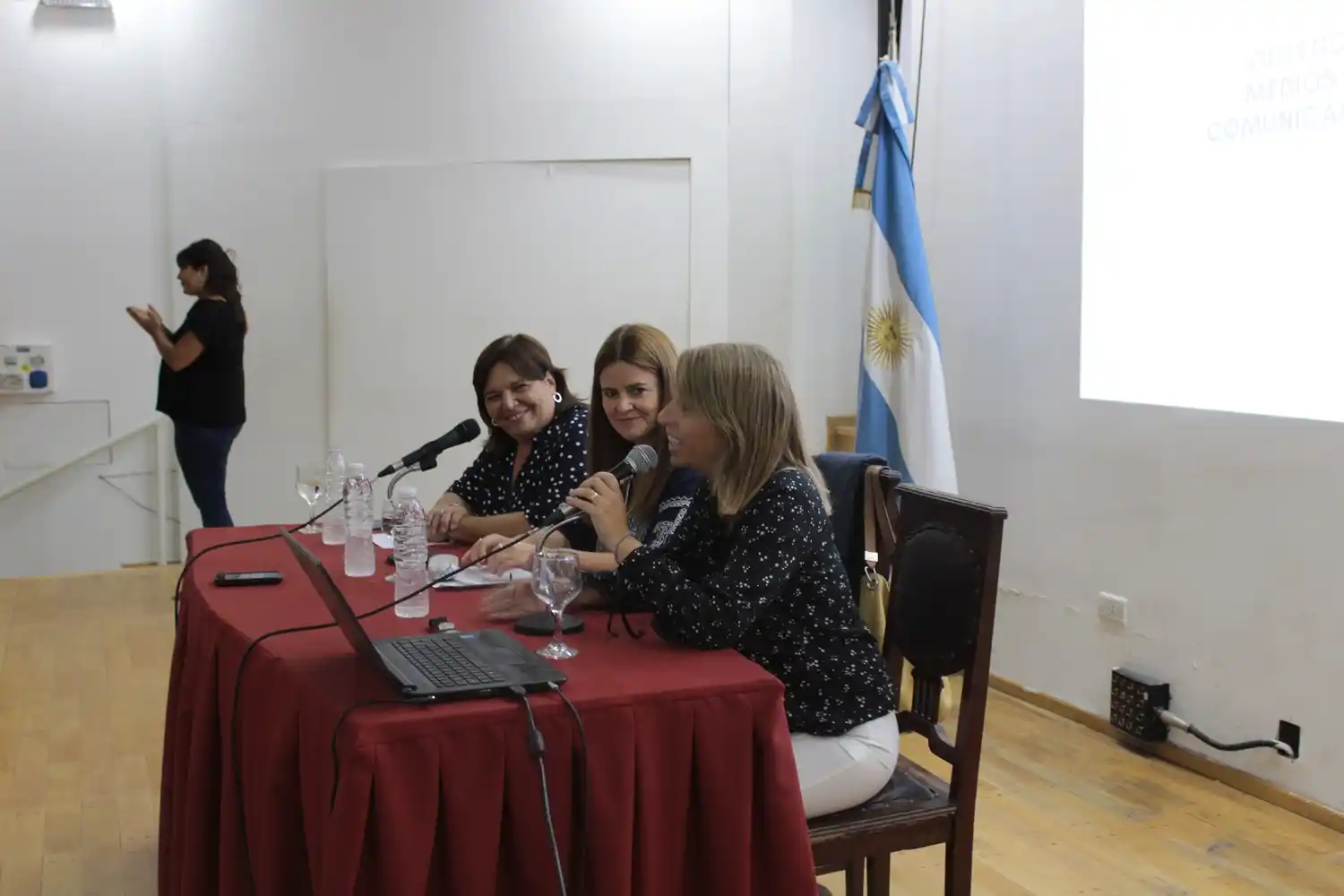 Debatieron en Paraná sobre violencia de género en los medios de comunicación