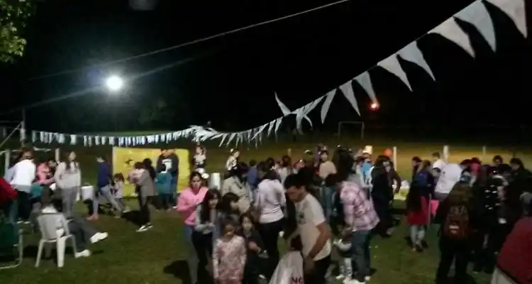 Encuentro educativo en Vuelta de Obligado con música y baile