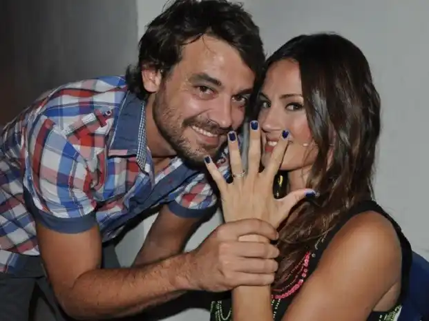 Paula Chaves y Pedro Alfonso se comprometieron