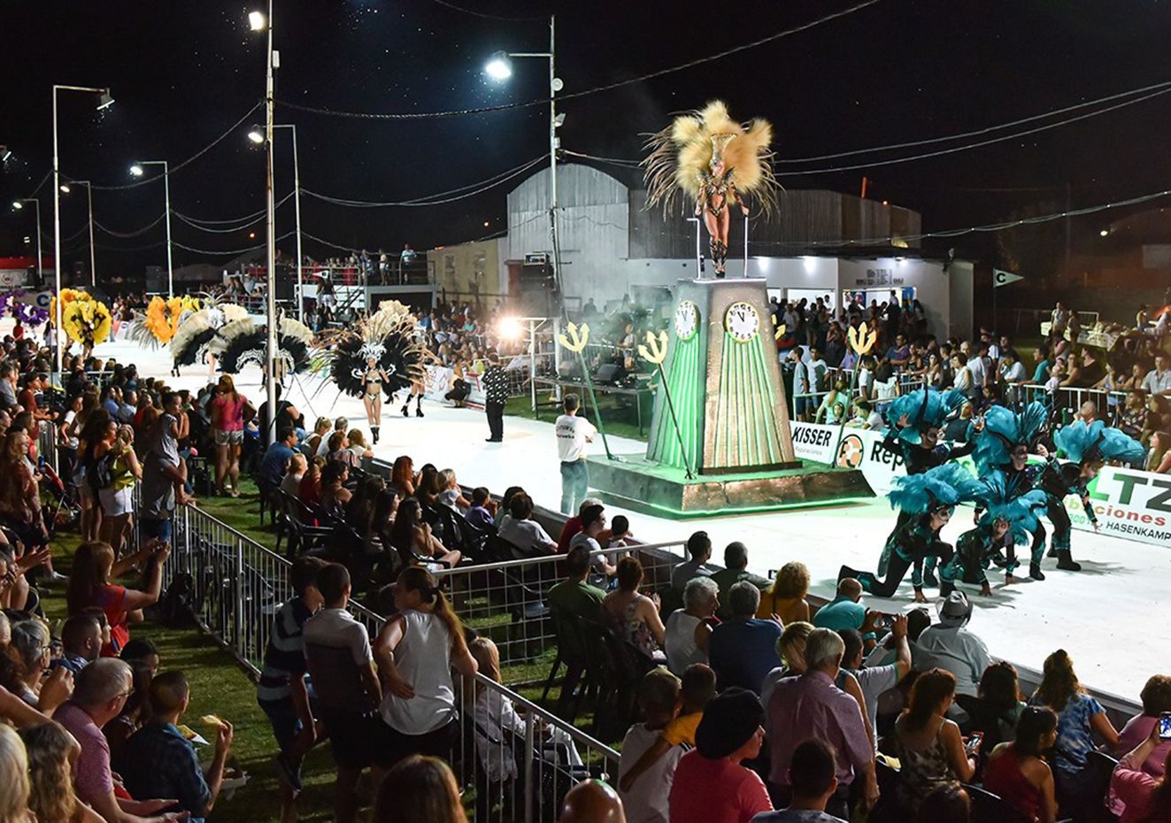 Hasenkamp ultima detalles para sus noches de carnaval