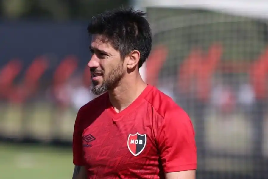 Pablo Pérez continuará su carrera en Sarmiento de Junín