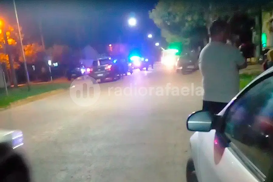 Preocupante situación en plena vía pública: un hombre habría sufrido una crisis convulsiva por exceso de drogas