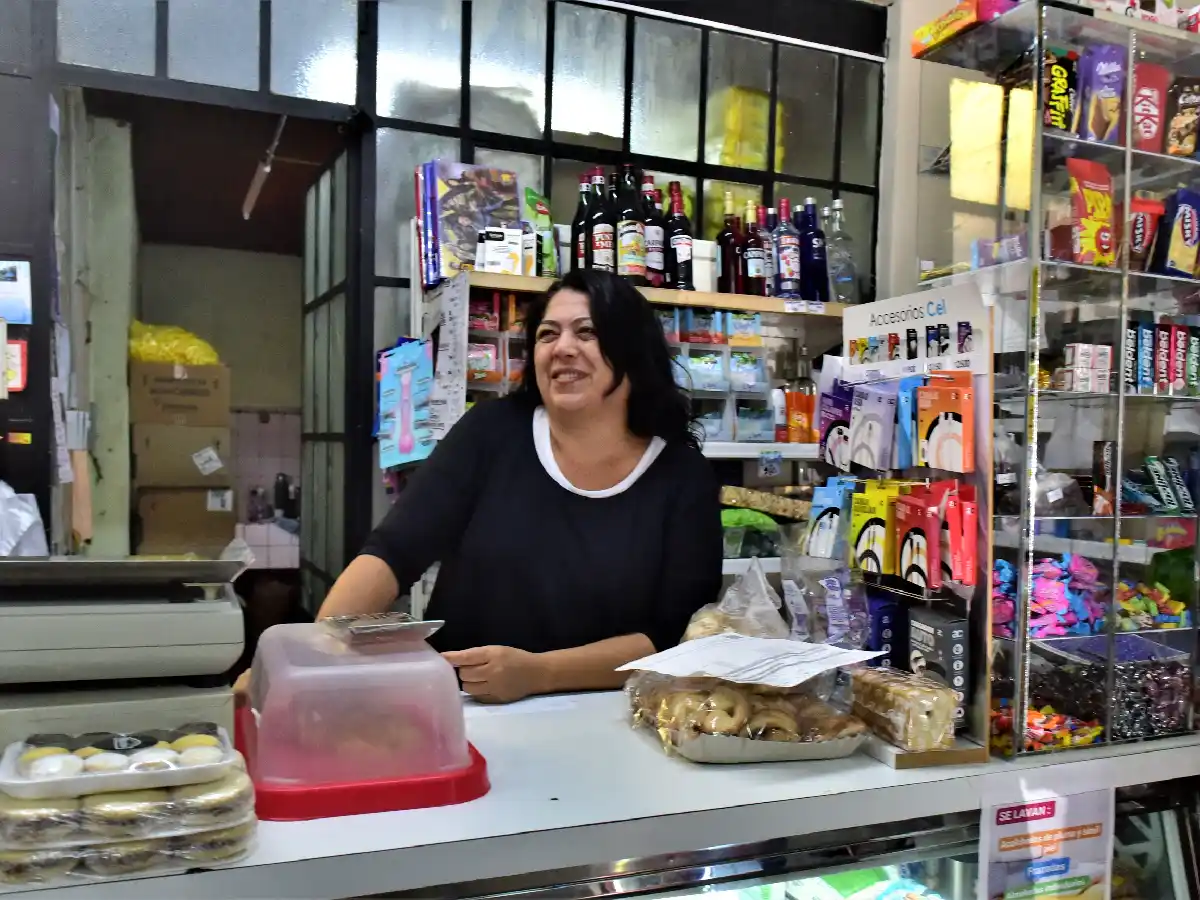 Almaceneros le responden a Alberto Fernández 