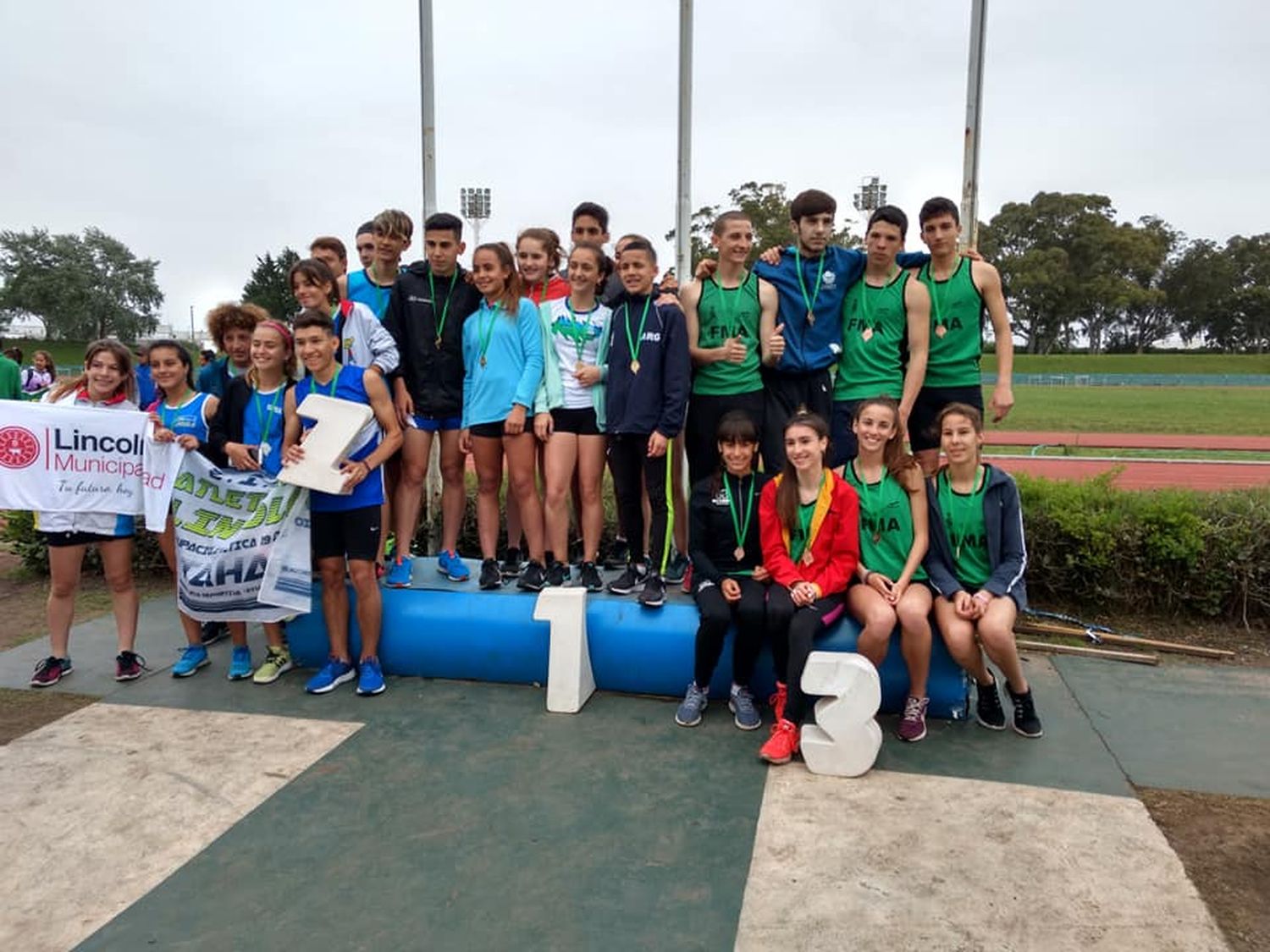 Lluvia de récords en el Provincial U16