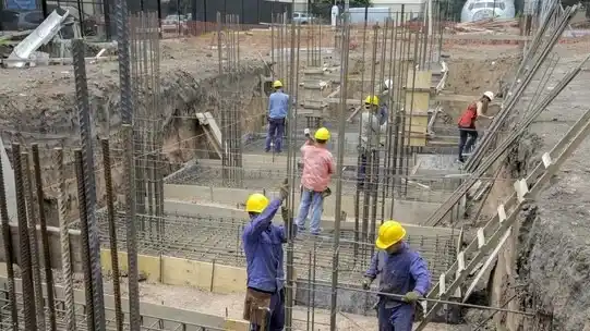 En el acumulado enero-octubre, la construcción 7,9%.