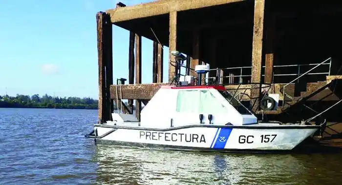 Prefectura Concordia recibe una embarcación  desde la Corte Suprema 