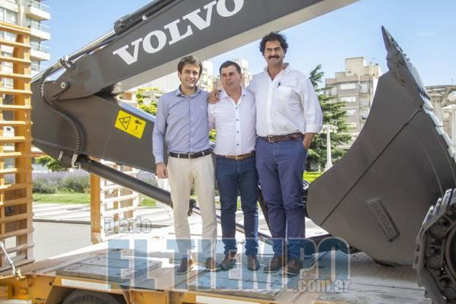 Azul: El Municipio adquirió maquinaria para trabajar en los caminos rurales