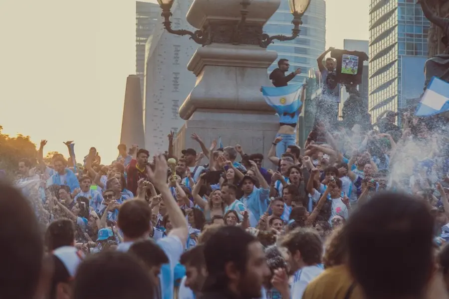 Argentina es más feliz que hace un año: ¿en qué puesto del ranking mundial quedamos?
