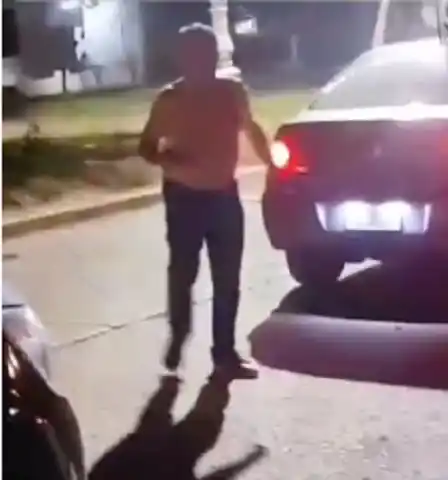 Año Nuevo en Victoria: Los encaró cansado de que tiraran fuegos artificiales