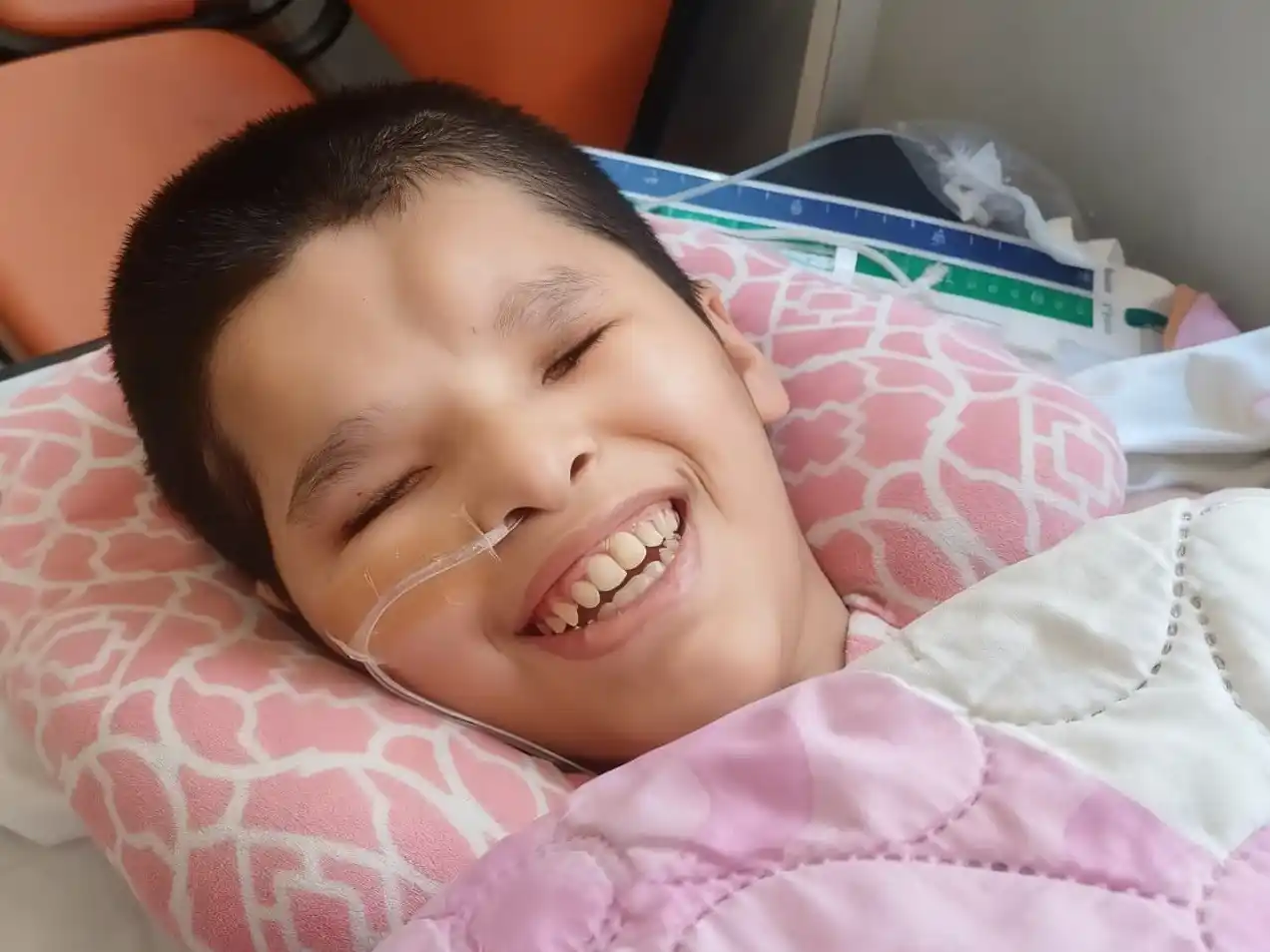 La desesperada lucha de una madre por su hija con discapacidad: viven en una precaria casilla sin baño en Quilmes