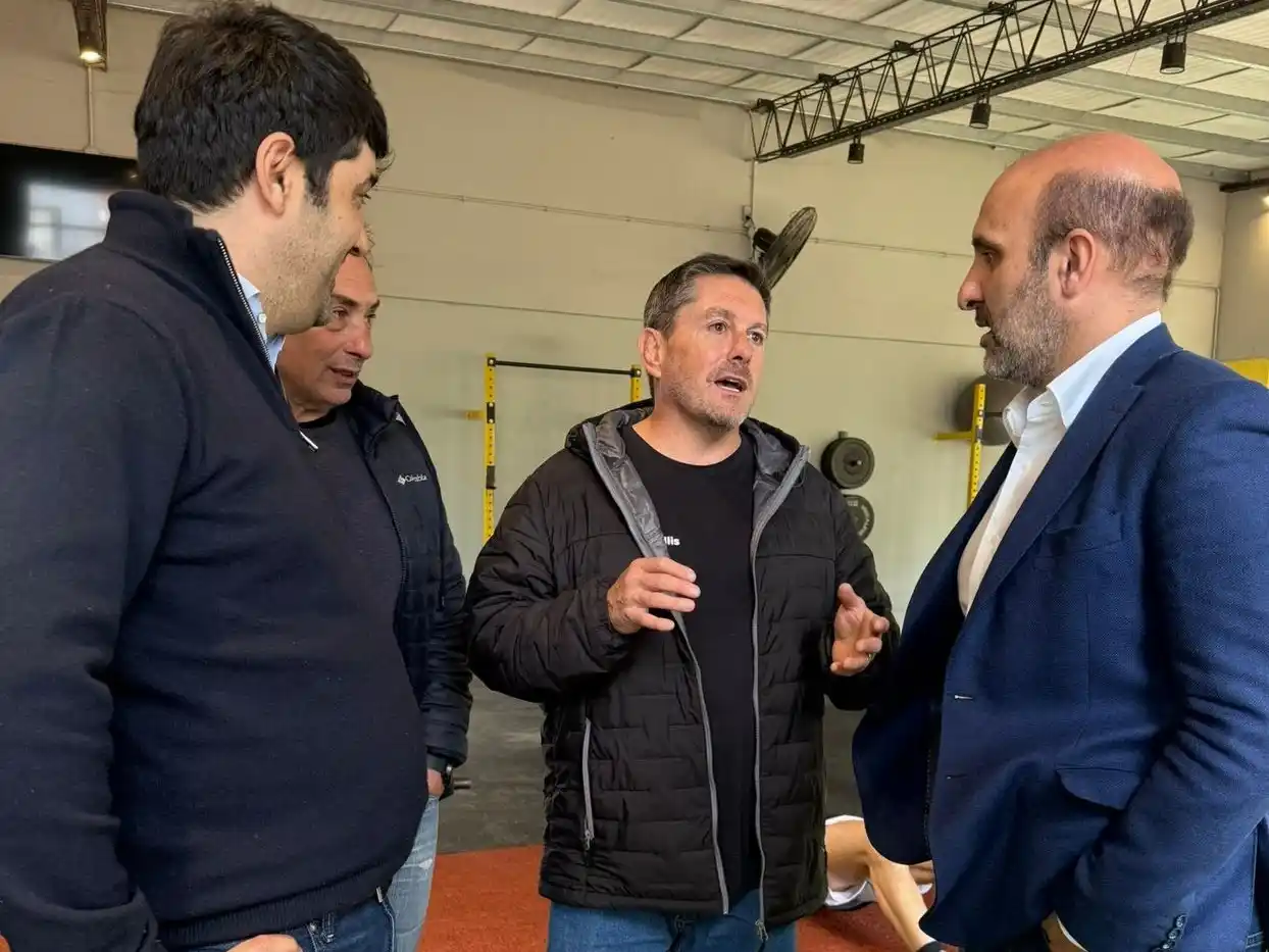 Desde su lugar en el directorio del fideicomiso provincial “Fuerza Solidaria” el dirigente Martín Yañez resaltó la gestión del organismo bonaerense que permitirá al Club Uncas poner en valor su histórico salón de eventos