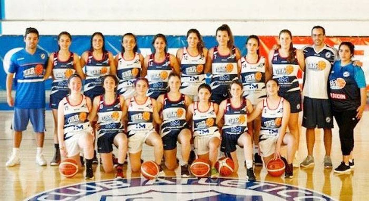 La primera del básquet femenino se presenta en sociedad