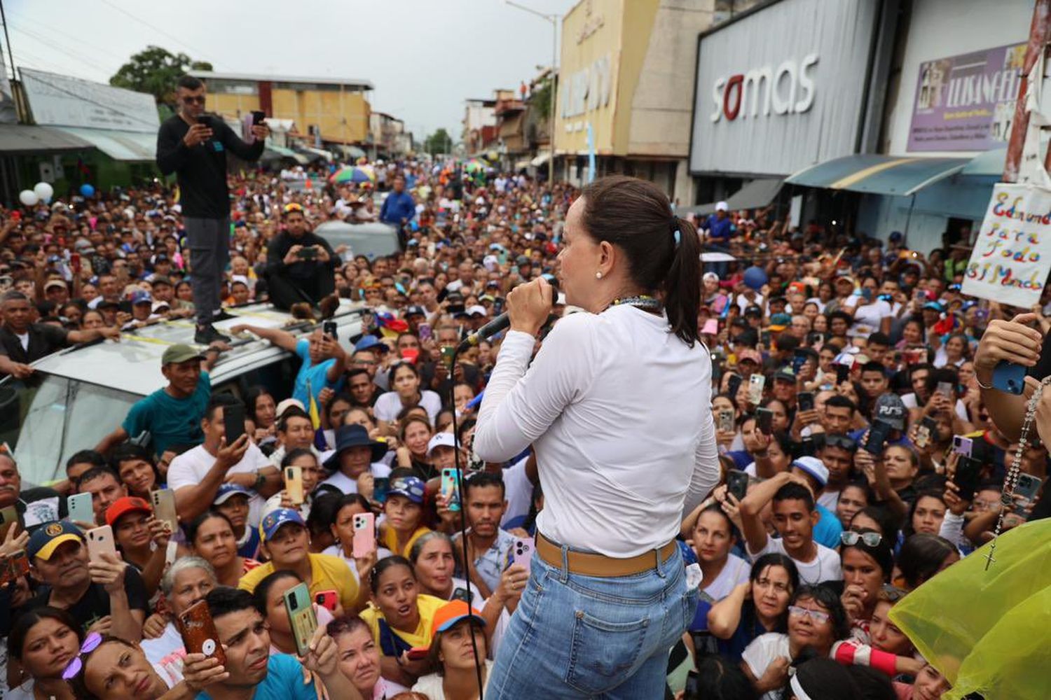 Así fue la CARRERA DE OBSTÁCULOS de María Corina en su visita a Cojedes (+Videos)