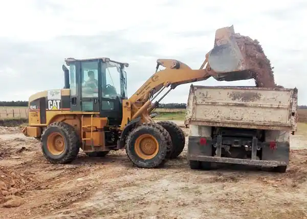 El Ejecutivo impulsa el pago de una sobretasa a los productores