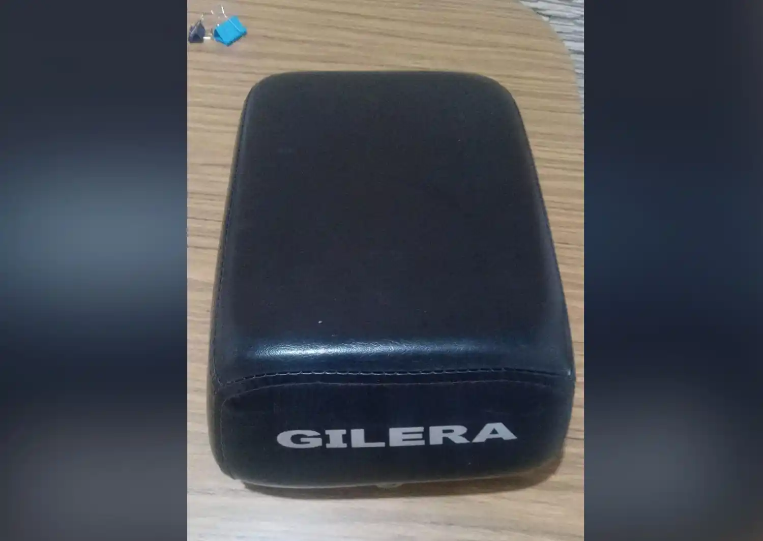 Encontraron el asiento de una moto en calle Belgrano