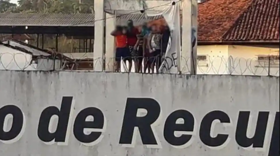 Un sangriento motín y pelea de presos en Brasil dejó 52 muertos