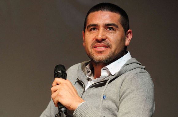 Riquelme abandonó un móvil tras enojarse con un periodista: "A mí no me reta ni mi viejo"