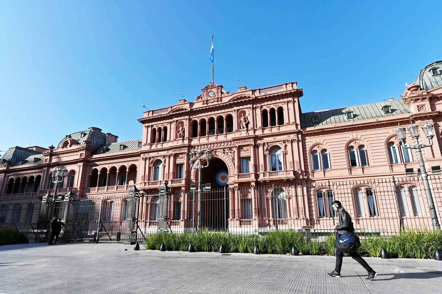 Investigan amenazas de bombas en la Casa Rosada y el Ministerio de Defensa