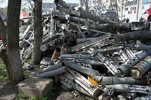 EN CLAVES: CPI investigará crímenes de guerra en Ucrania, mientras Rusia no deja de bombardear