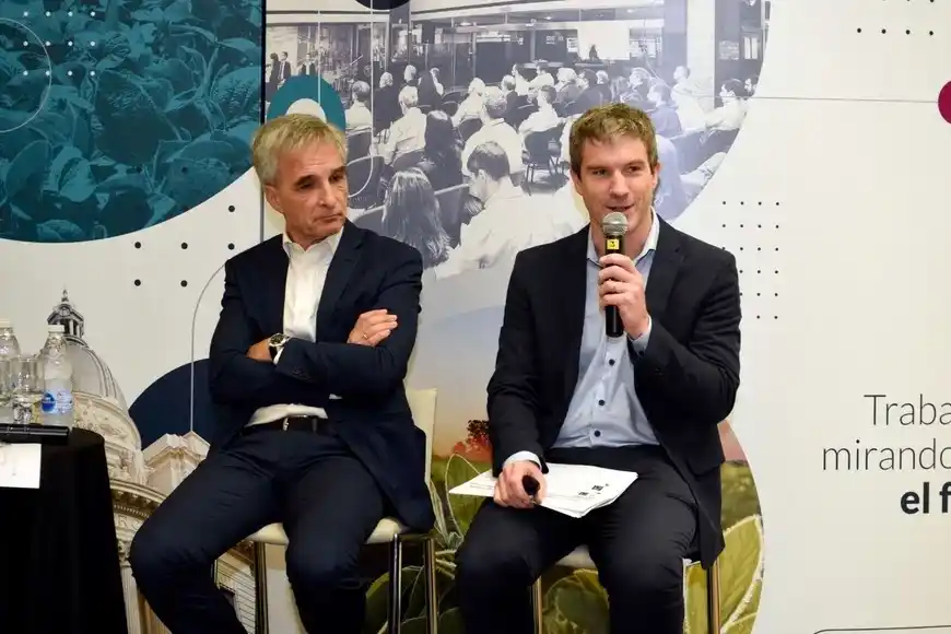 Valentín Galardi, presidente de la Cámara de Fondos Comunes de Inversión y Lucas Jakimowicz, gerente General de Rosario Fiduciaria.