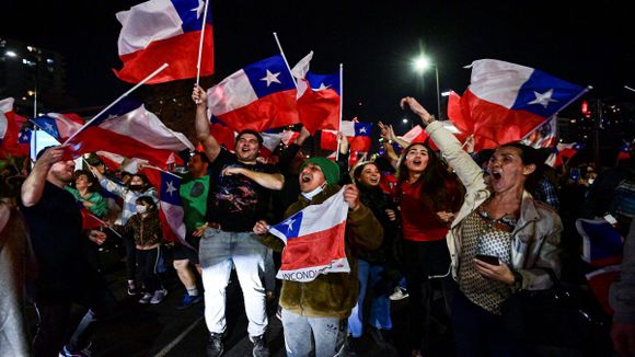 NO QUIEREN REPETIR HISTORIAS: por abrumadora mayoría rechazan reforma constitucional en Chile