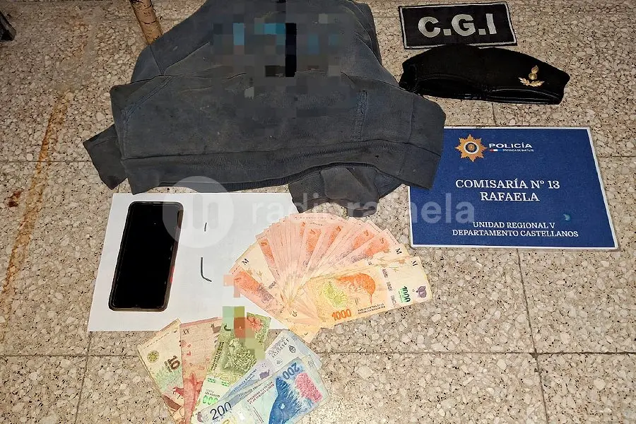 Rompió la puerta de una casa y robó $35.000 y un celular: terminó detenido