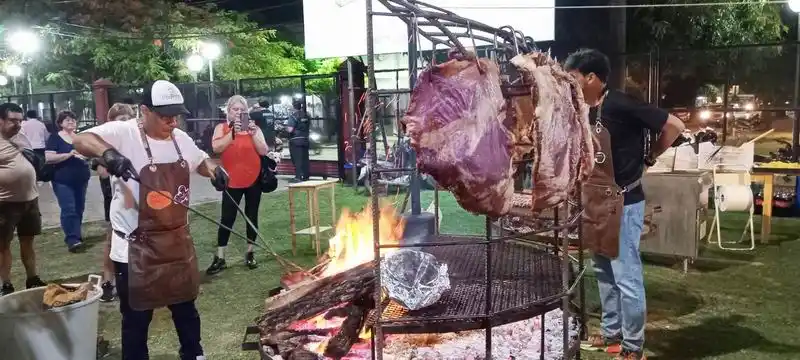 Con éxito se cerró la 1.ª Expo
asado de carnes formoseñas