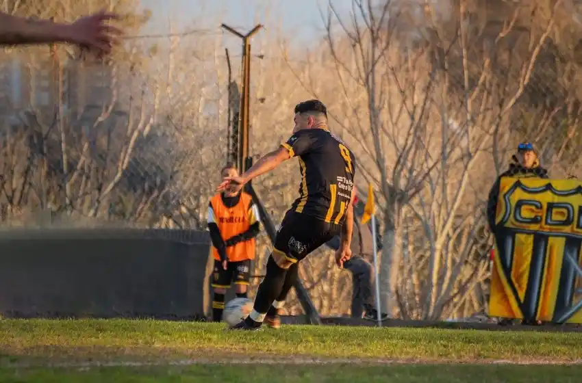 Fútbol local: Once Unidos empató, pero sus perseguidores no lo aprovecharon