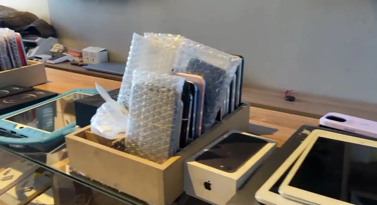 Parte de los elementos secuestrados.