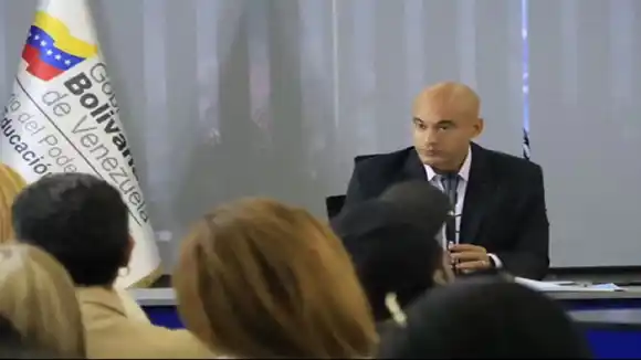 Anuncian Programa Especial de Formación Docente para el año escolar 2024-2025