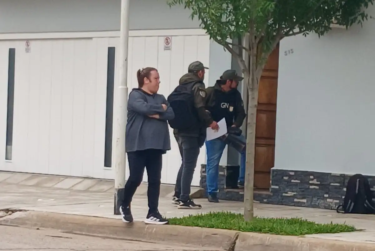 gomendio y obligado ariete gendarmería
