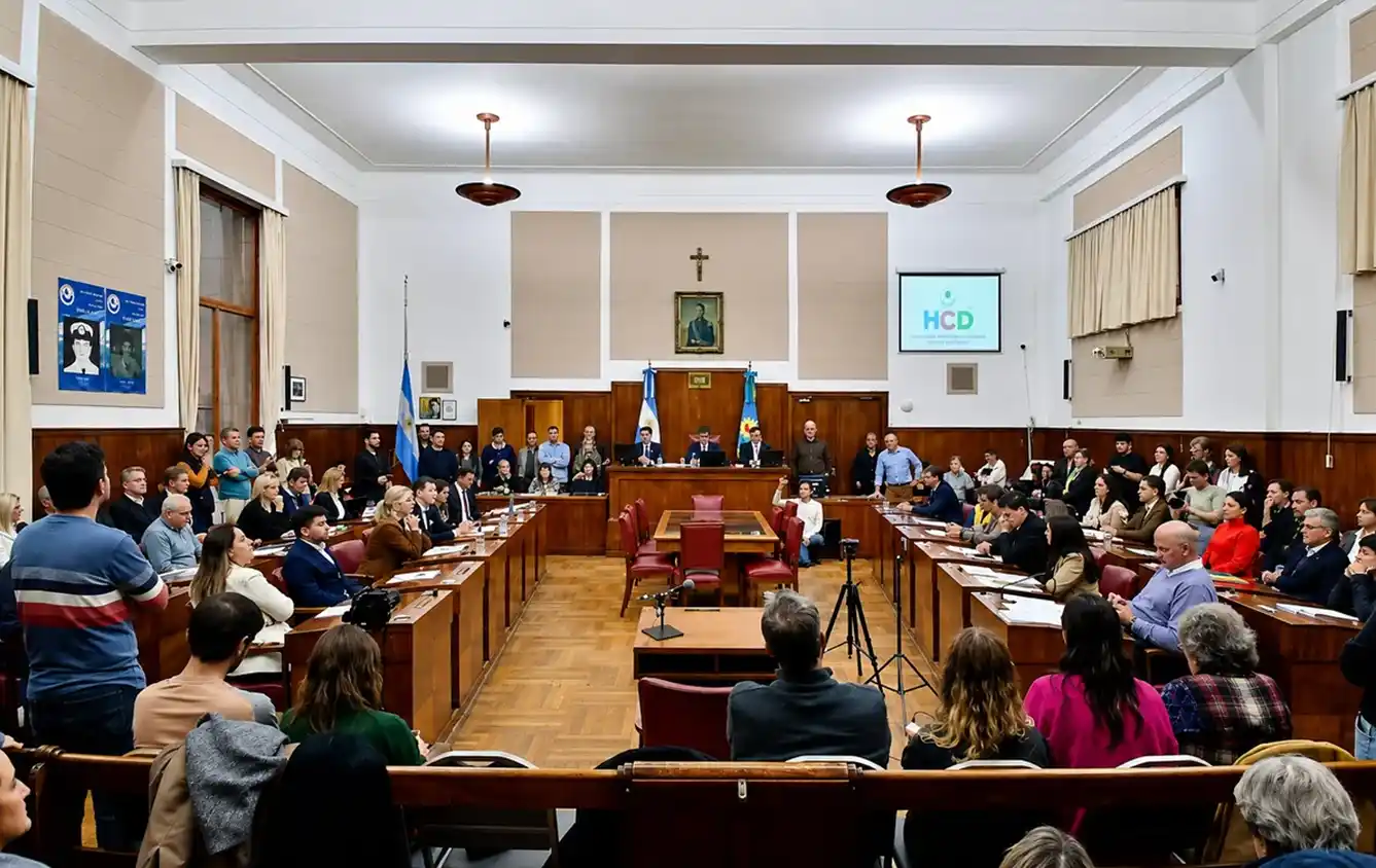 La ordenanza se aprobó por mayoría gracias al voto de los bloques oficialistas.
