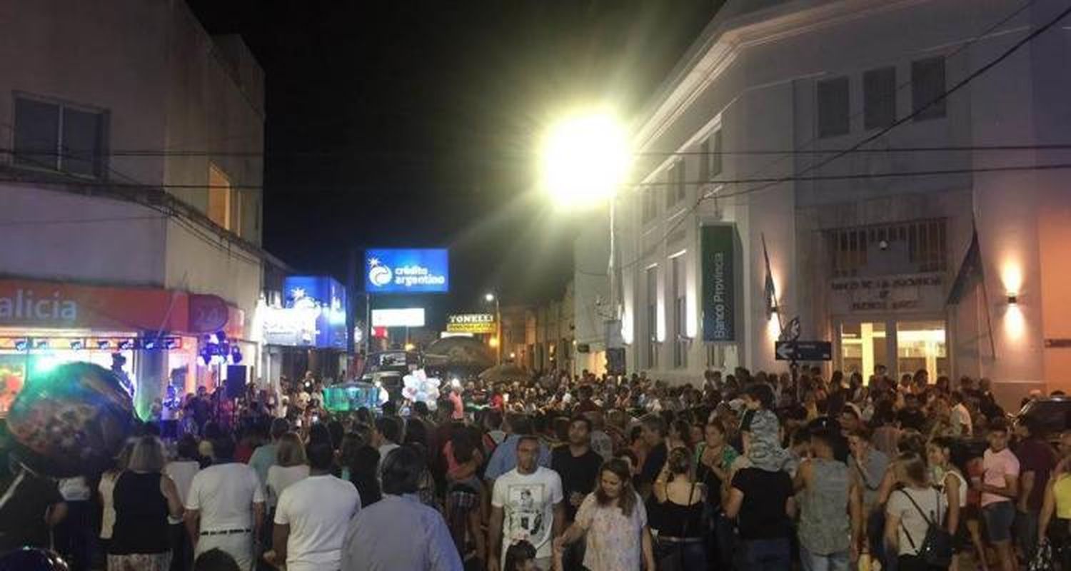 Este sábado, una nueva noche de la exitosa “Peatonal de Verano”