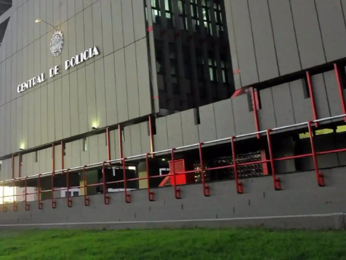 Denunciaron faltante de 1.500 armas en la Policía de Córdoba: jefe lo niega