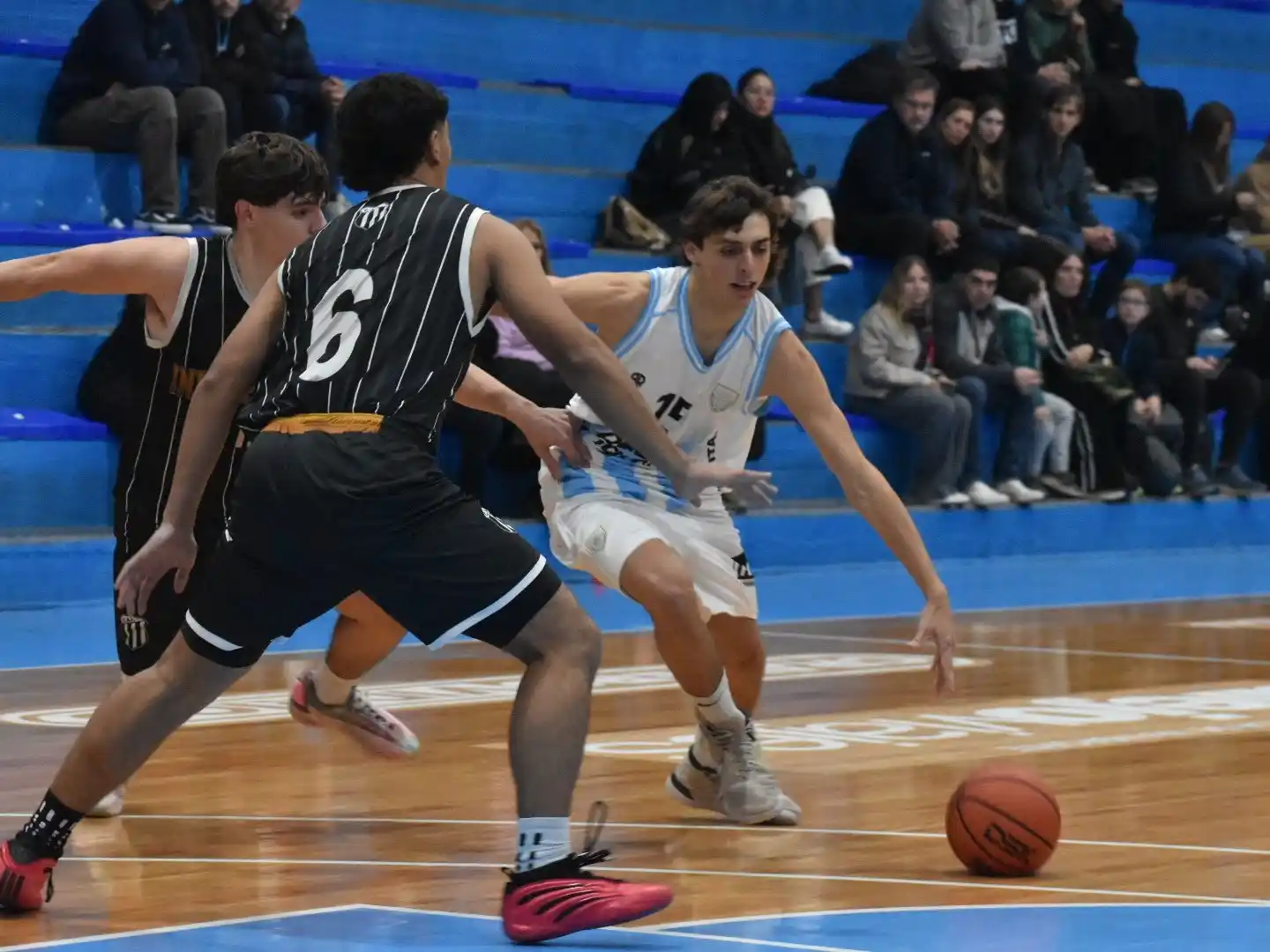 atletico  cai  basquet