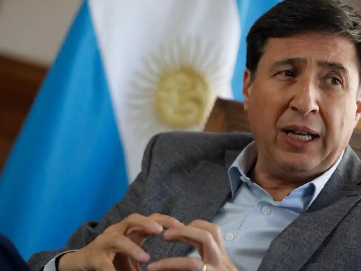 Arroyo: "No se puede promover la toma de tierras, la salida es la urbanización"