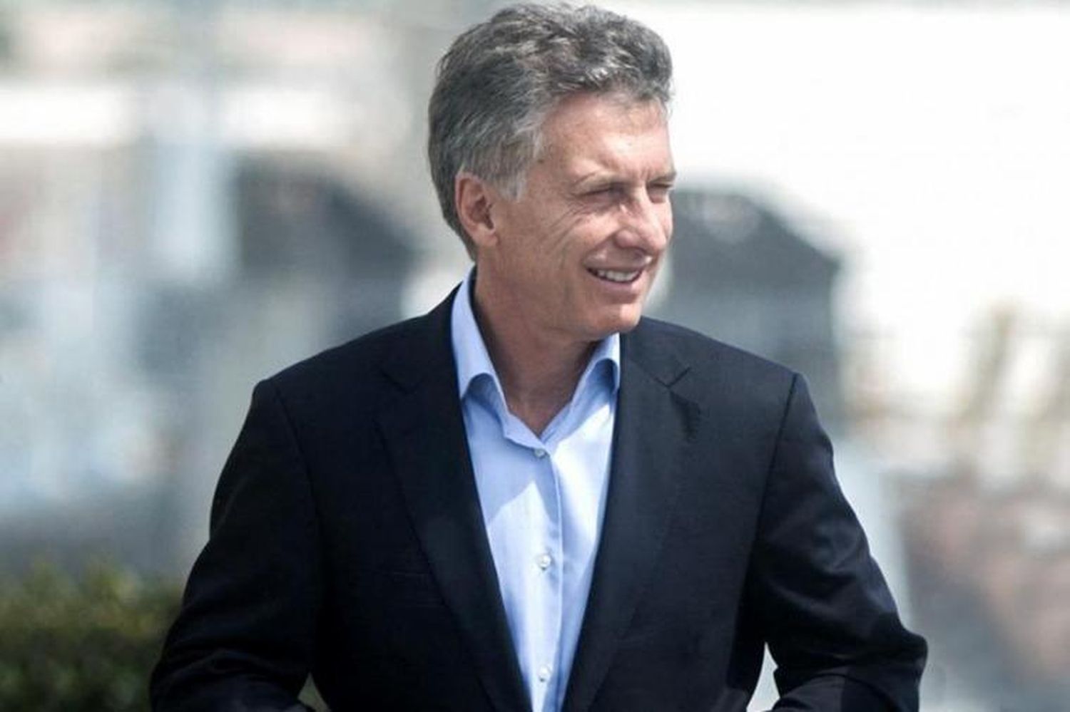 Apedrearon el auto en el que viajaba Macri