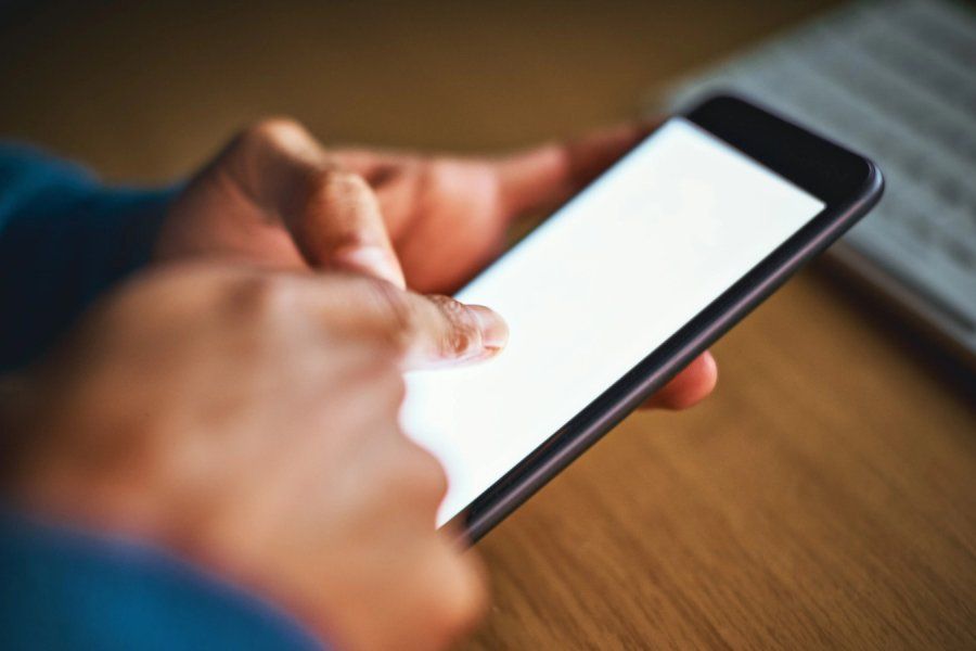 Engañaron a dos jubilados de la región con el "cuento del tío" y les robaron una grandísima suma de dinero