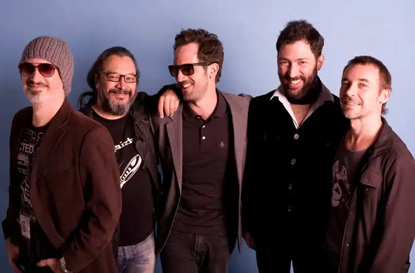 Super Ratones estrenó una versión en cuarentena de "Carreras de aviones"