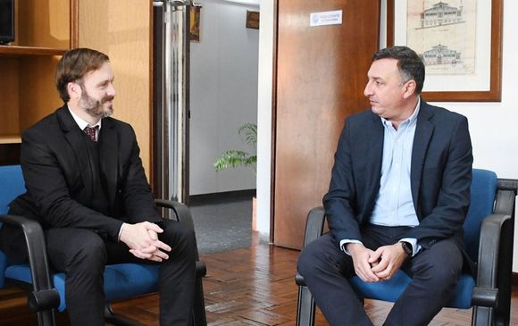 Azcué y el Intendente Carlos Albisu avanzaron en una agenda binacional estratégica