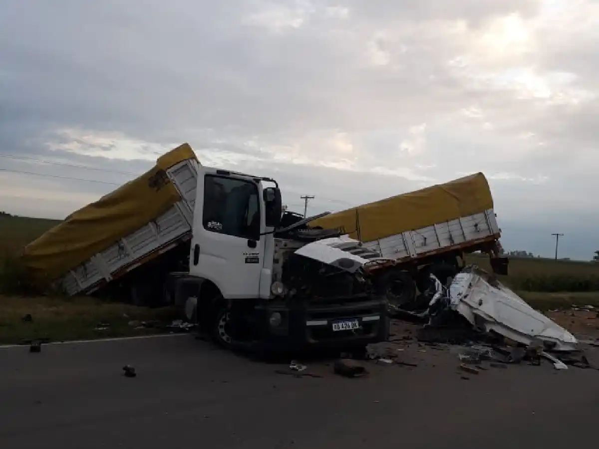 El Fortín: murió una persona en un choque entre dos camiones