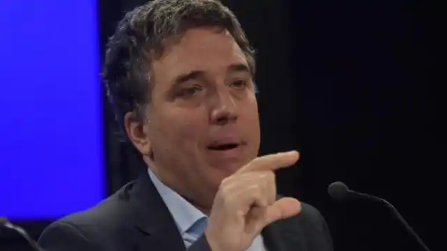 Dujovne presenta el nuevo plan económico y negocia un nuevo acuerdo en el FMI